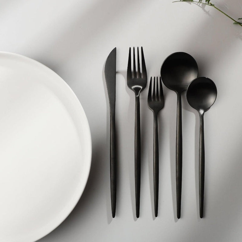 Besteckset Edelstahl 18/10 mit Titan-Finish – Minimalistisches Design -    Zorenza