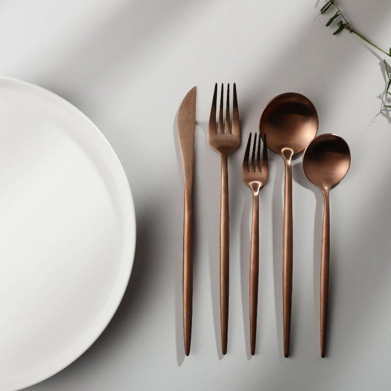 Besteckset Edelstahl 18/10 mit Titan-Finish – Minimalistisches Design -    Zorenza