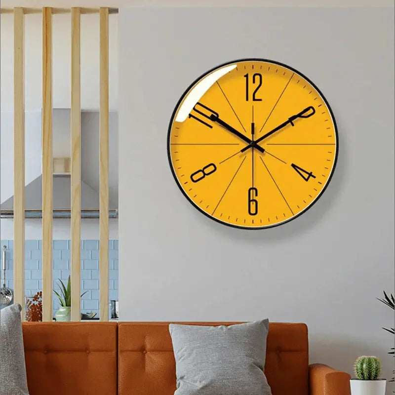 Moderne Wanduhr im nordischen Stil Zorenza