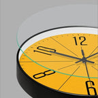 Moderne Wanduhr im nordischen Stil Zorenza