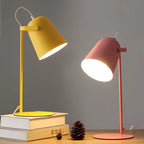 Nordische Tischlampe mit verstellbarem Schirm Zorenza