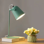 Nordische Tischlampe mit verstellbarem Schirm Zorenza