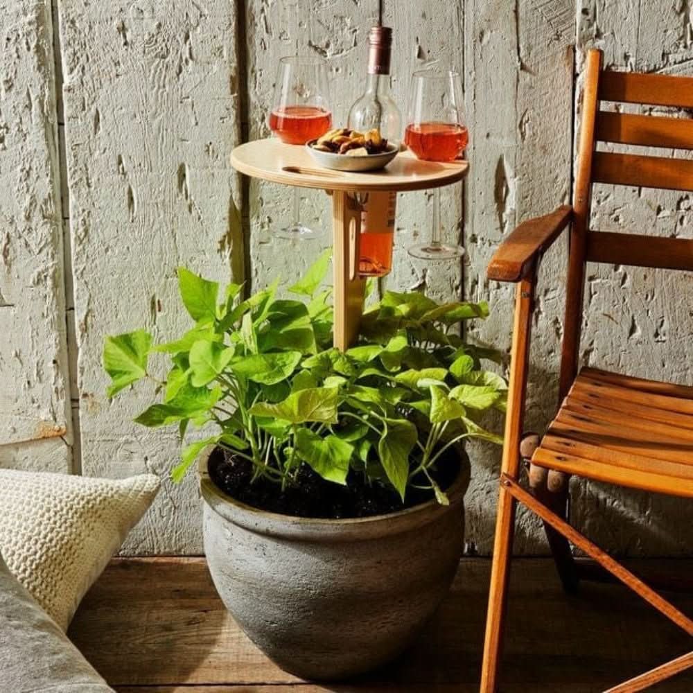 Outdoor-Weintisch aus Holz mit Erdspieß für Garten -    Zorenza