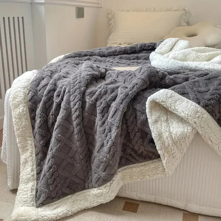 Sherpa Kuscheldecke mit Zopfmuster, wendbar – 100×150 bis 200×230 cm -    Zorenza
