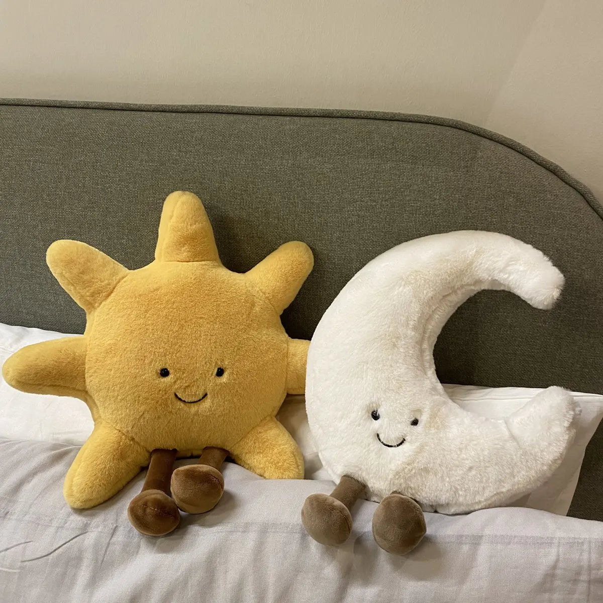 Plüschkissen Mond und Sonne mit Beinen -    Zorenza