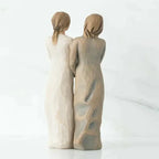 Schwesternfigur aus Kunstharz Zorenza