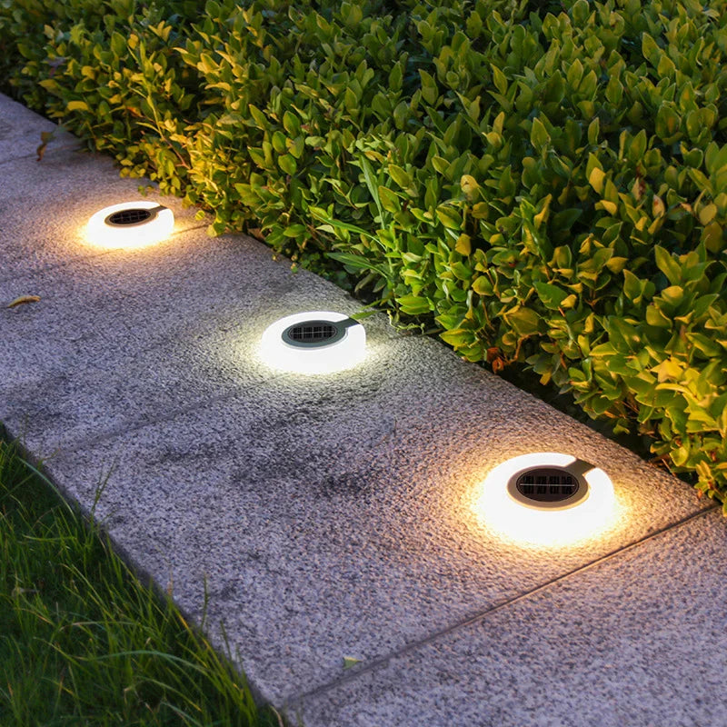 Solar-Gartenleuchte mit 360° schwenkbarem Leuchtkopf Zorenza