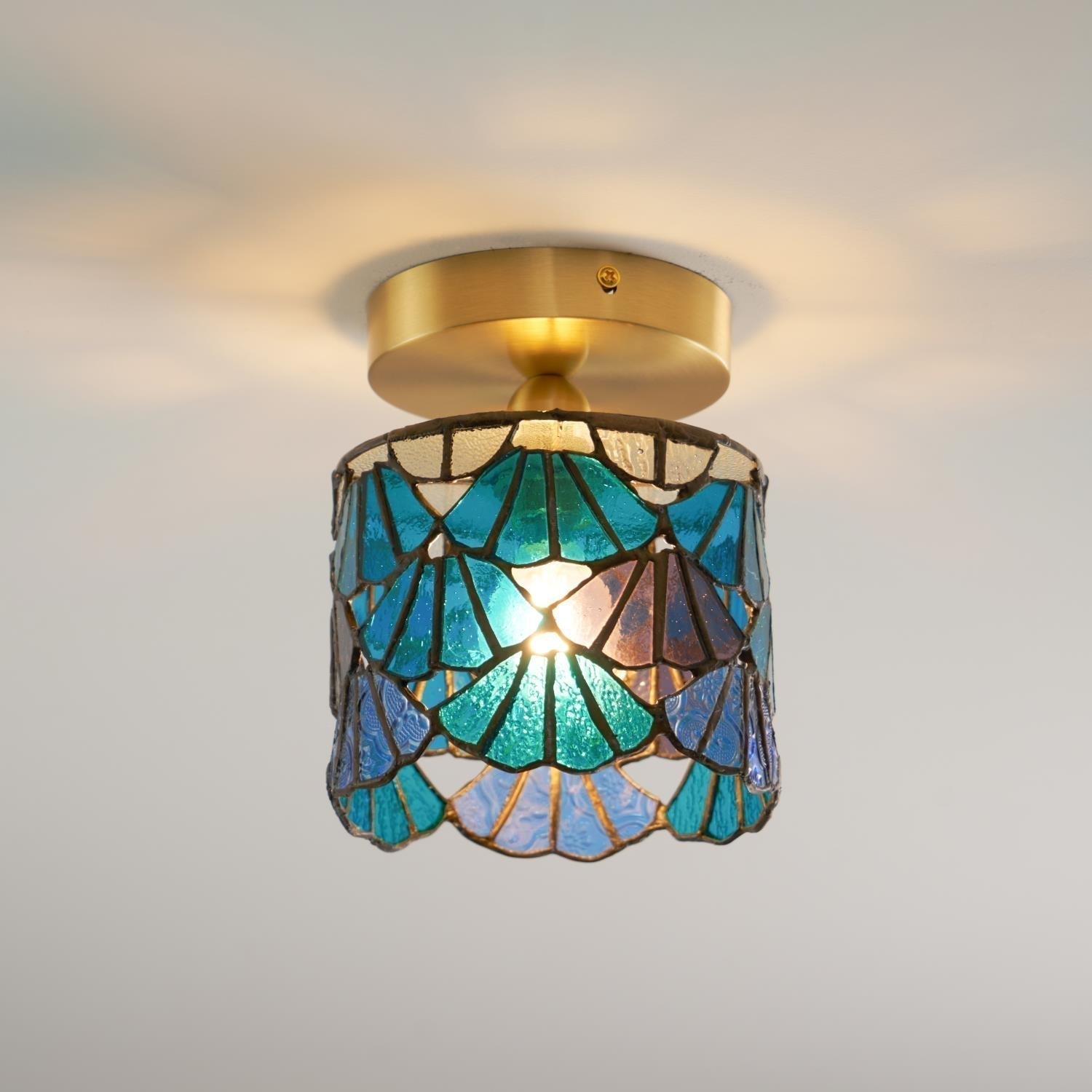 Tiffany-Deckenleuchte mit buntem Glasschirm -    Zorenza