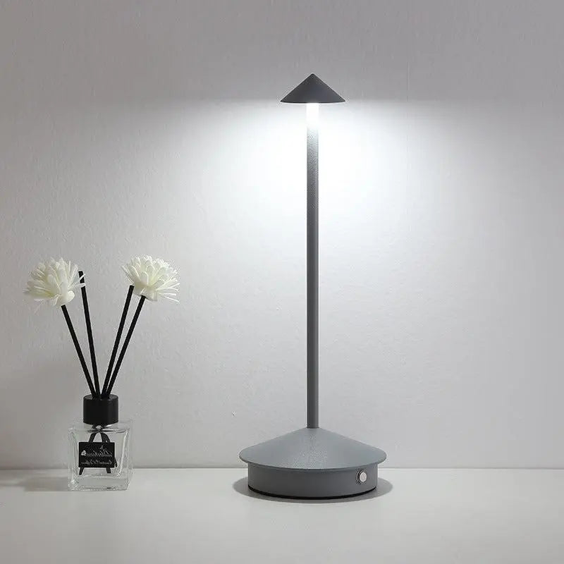 Tragbare LED-Tischlampe mit Touch-Dimmung Zorenza