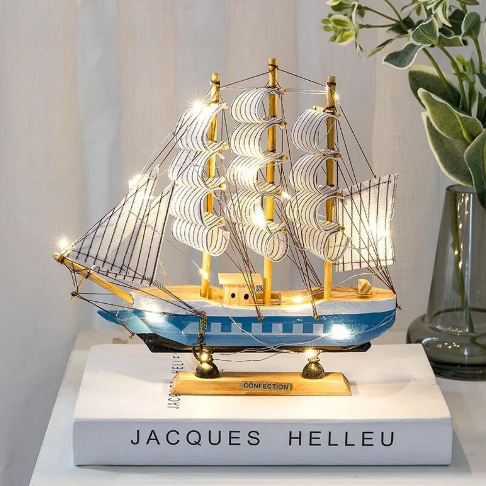Segelschiff-Skulptur mit LED-Beleuchtung -    Zorenza