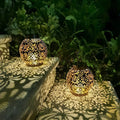 Solar-Gartenlampe mit Ornament-Design – Warmweißes LED-Licht -    Zorenza