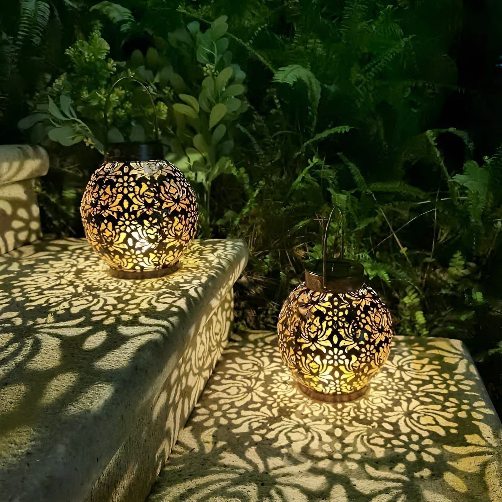 Solar-Gartenlampe mit Ornament-Design – Warmweißes LED-Licht -    Zorenza