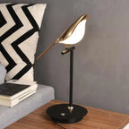 Vogel-Tischleuchte mit goldenem Skulpturendesign Zorenza