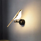 Vogel-Tischleuchte mit goldenem Skulpturendesign Zorenza