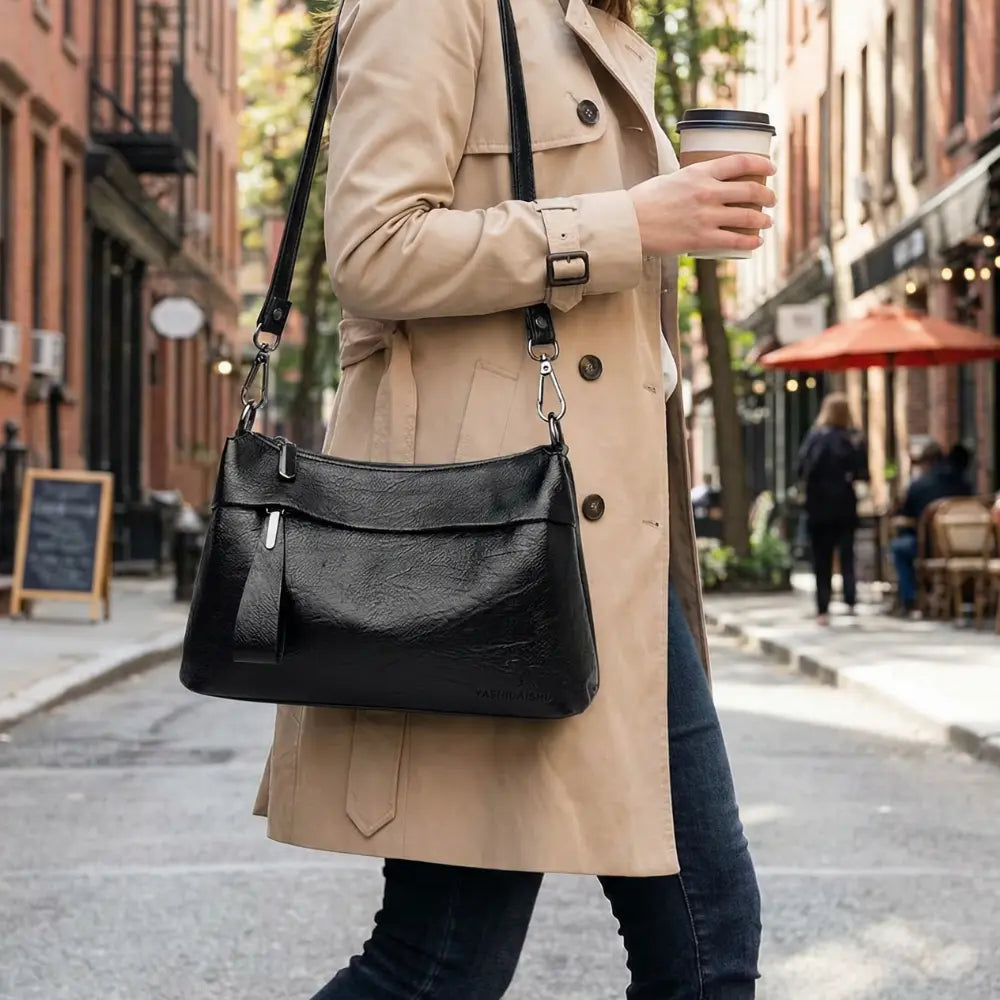 Weiche Kunstleder-Crossbody-Bag – 3 Fächer Zorenza