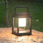 Solar-Gartenlaterne mit USB-Ladung – 10 Stunden Lichtdauer -    Zorenza