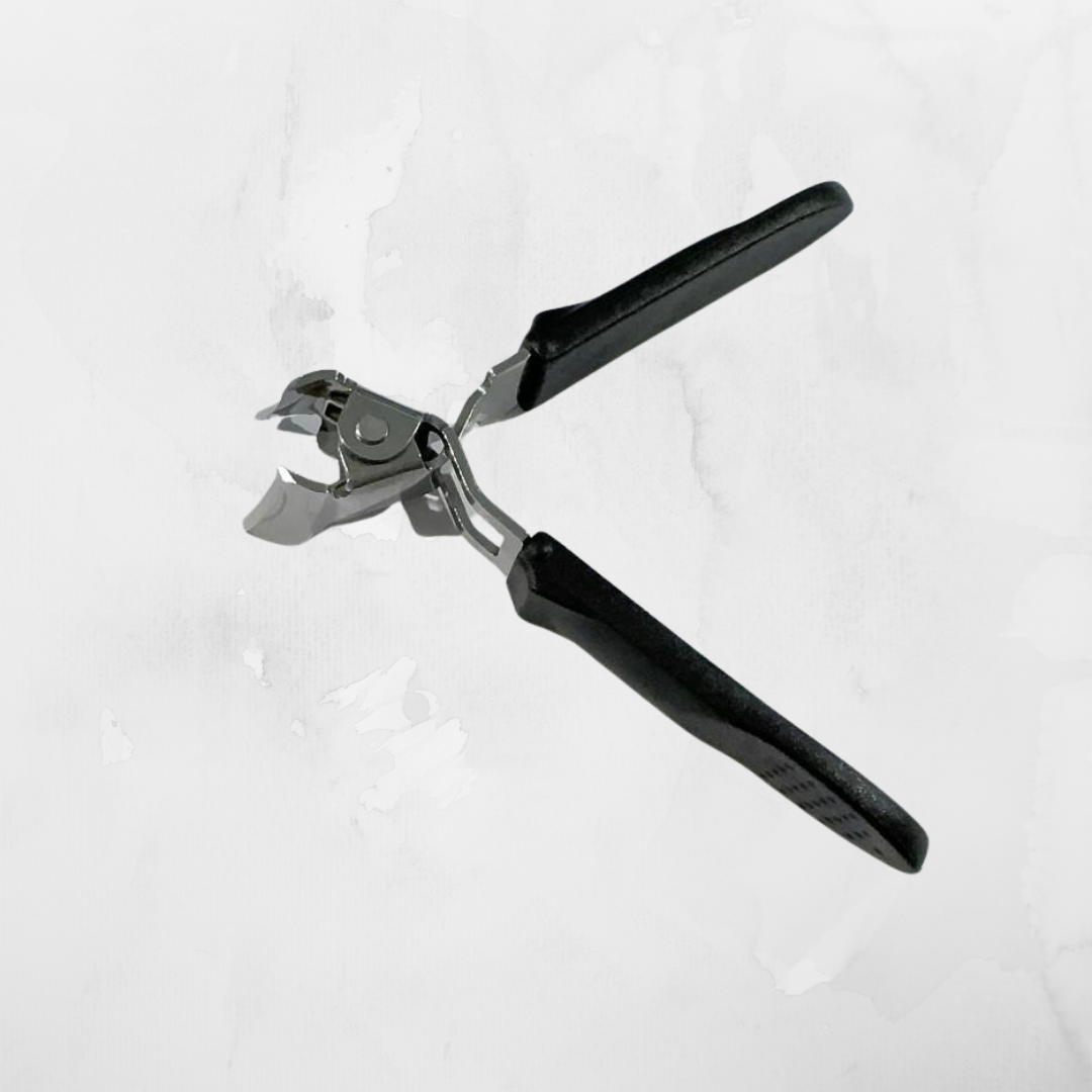 Nagelknipser mit gebogener Klinge für präzises Schneiden -    Zorenza