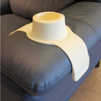 Getränkehalter für Sofa-Armlehnen aus Silikon -    Zorenza