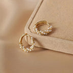 Perlen-Creolen mit goldenem Draht – Elegantes Schmuckdesign -    Zorenza