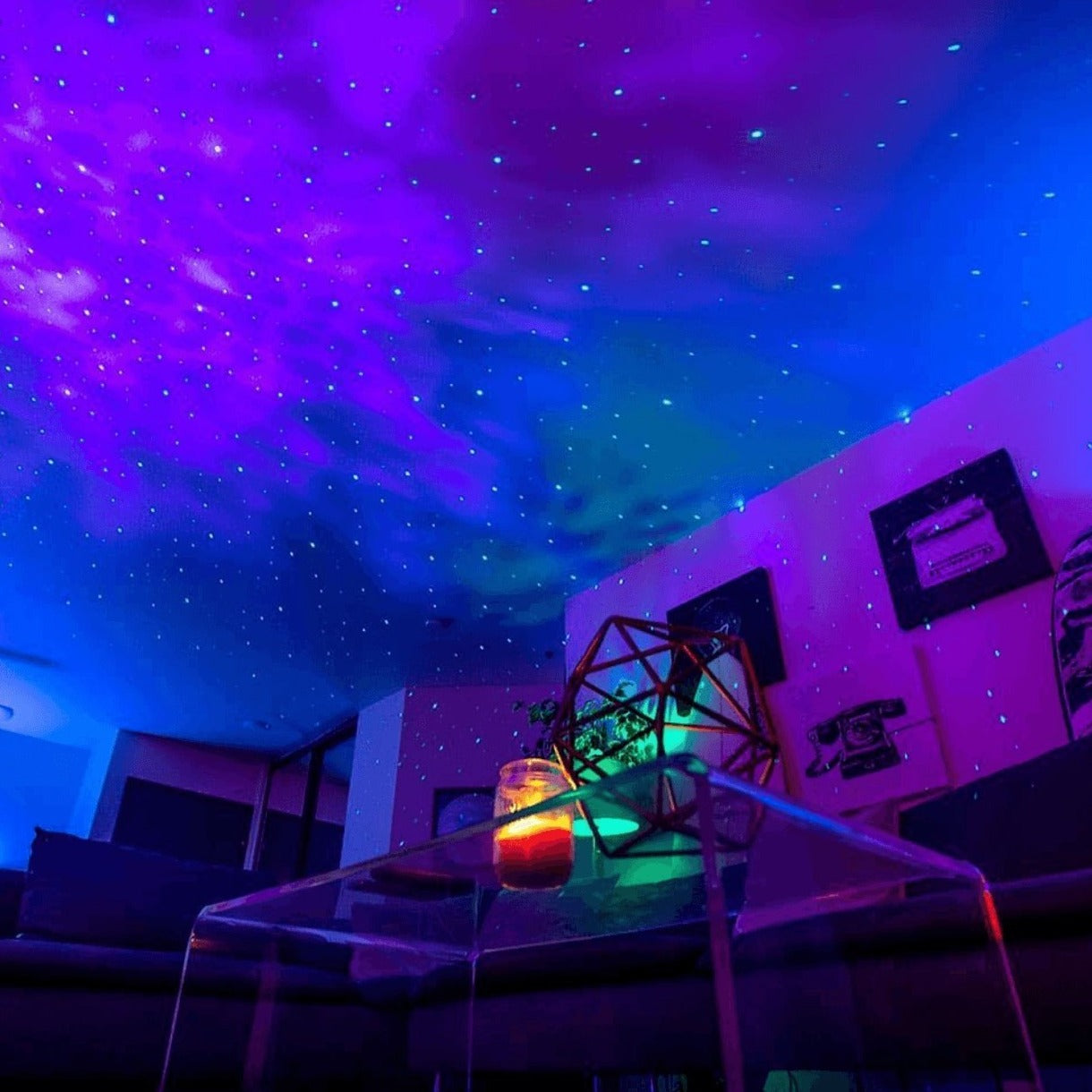 Astronaut Galaxie Projektor mit 6 Farben und Fernbedienung -    Zorenza