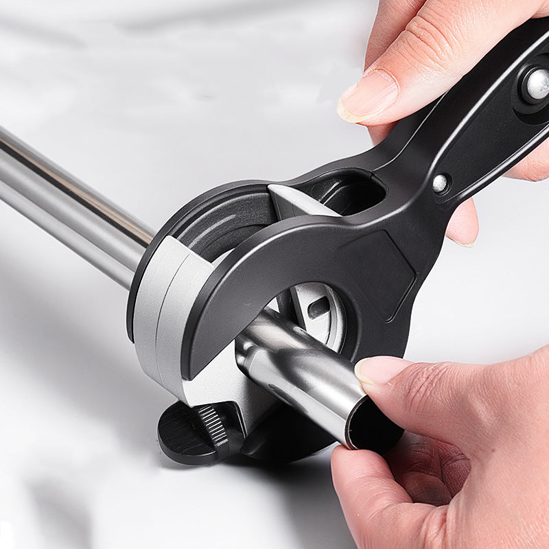 Rohrschneider verstellbar – Präzise Schnitte für PVC, Kupfer und Aluminium -    Zorenza