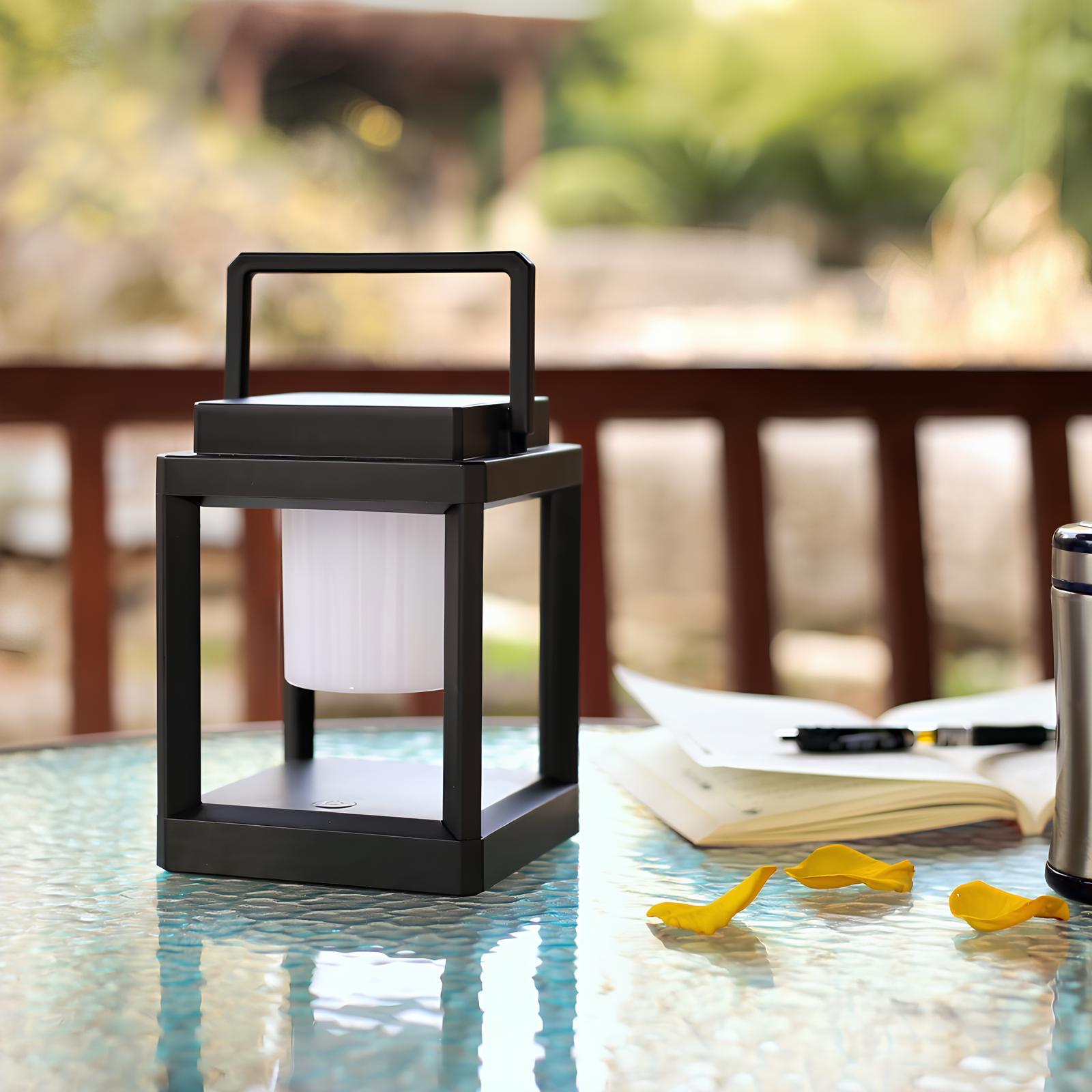 Solar-Gartenlaterne mit USB-Ladung – 10 Stunden Lichtdauer -    Zorenza