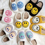 Hausschuhe Plüsch mit Smiley-Motiv -    Zorenza