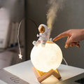 Astronaut Mondlampe mit LED – Dimmbar, Touch-Steuerung -    Zorenza