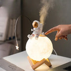 Astronaut Mondlampe mit LED – Dimmbar, Touch-Steuerung -    Zorenza