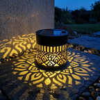Solar Wandleuchte mit Mandala-Schattenspiel Zorenza