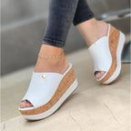Plateau-Sandalen mit Korkabsatz und Peep-Toe-Design -    Zorenza