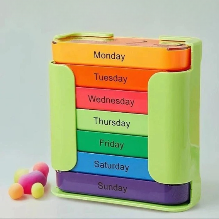 7-Tage Pillenbox mit Tageslabels -    Zorenza