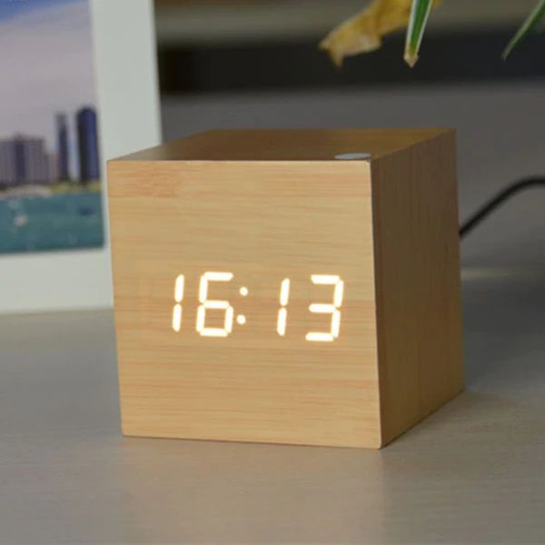 Digitaler Holzwürfel-Wecker mit LED-Anzeige -    Zorenza