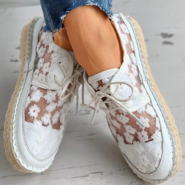 Bestickte Damenschuhe mit Blumenmuster und Fußbett -    Zorenza