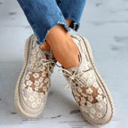 Bestickte Damenschuhe mit Blumenmuster und Fußbett -    Zorenza