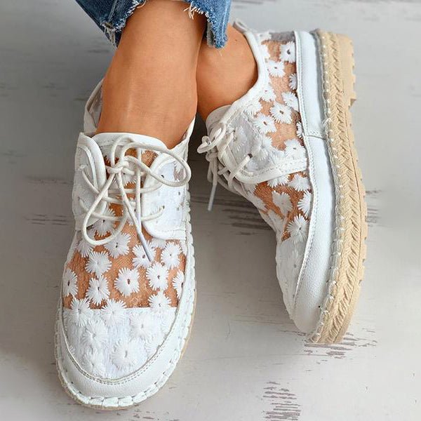 Bestickte Damenschuhe mit Blumenmuster und Fußbett -    Zorenza
