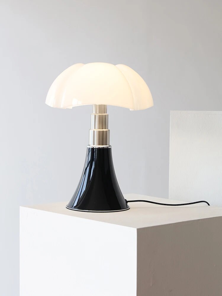 Pilz-Tischlampe mit Touch-Dimmer und höhenverstellbarem Schaft -    Zorenza