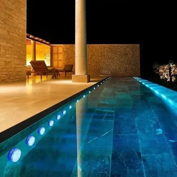 Wasserdichte Pool-Beleuchtung mit Fernbedienung – 13 LEDs Zorenza