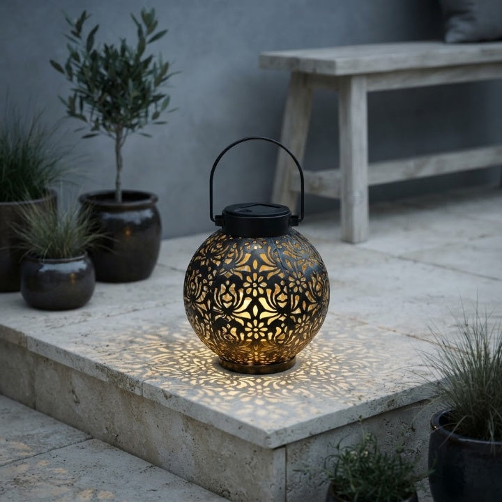 Solar-Gartenlampe mit Ornament-Design – Warmweißes LED-Licht -    Zorenza